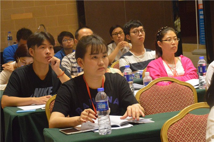 網(wǎng)絡(luò)營(yíng)銷總裁培訓(xùn)