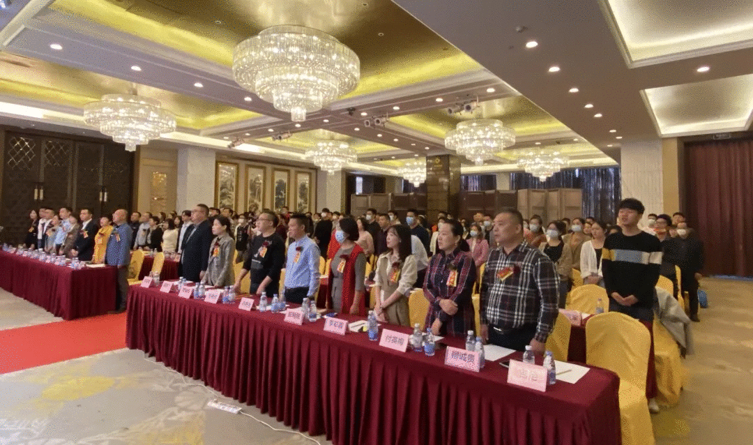 傲馬公司抖音短視頻營(yíng)銷(xiāo)培訓(xùn)頒獎(jiǎng)